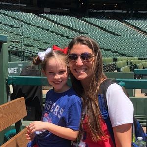 Meet your Posher, Lea